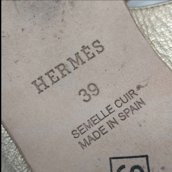 HERMES SANDALS WOMEN GOLD LEATHER (CALF) - Picture 7 of 9